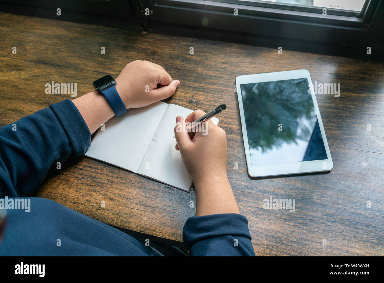Digital notes in tablet hi-res stock photography and images - Alamy