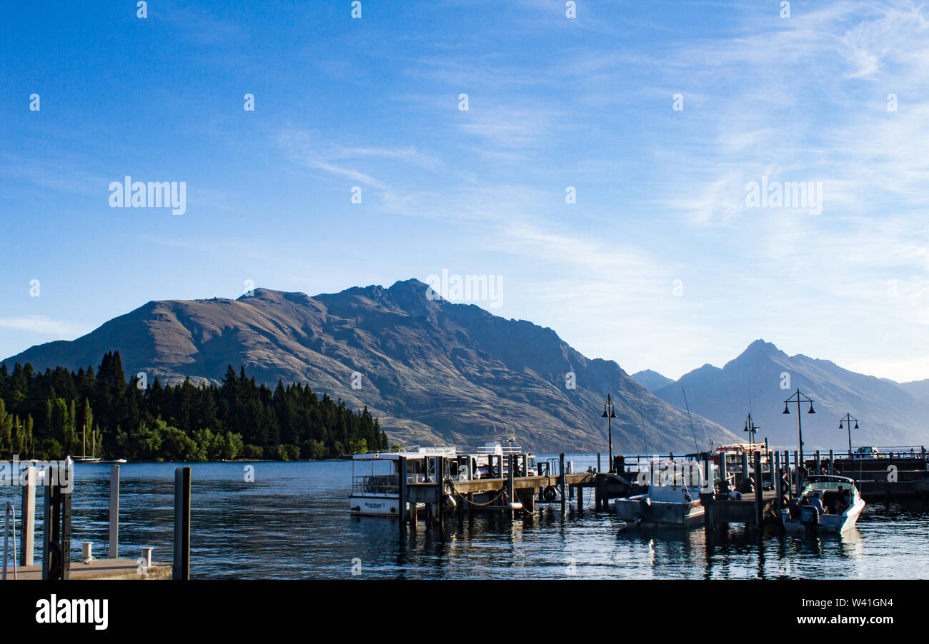 Lake ferry new zealand hi-res stock photography and images - Alamy