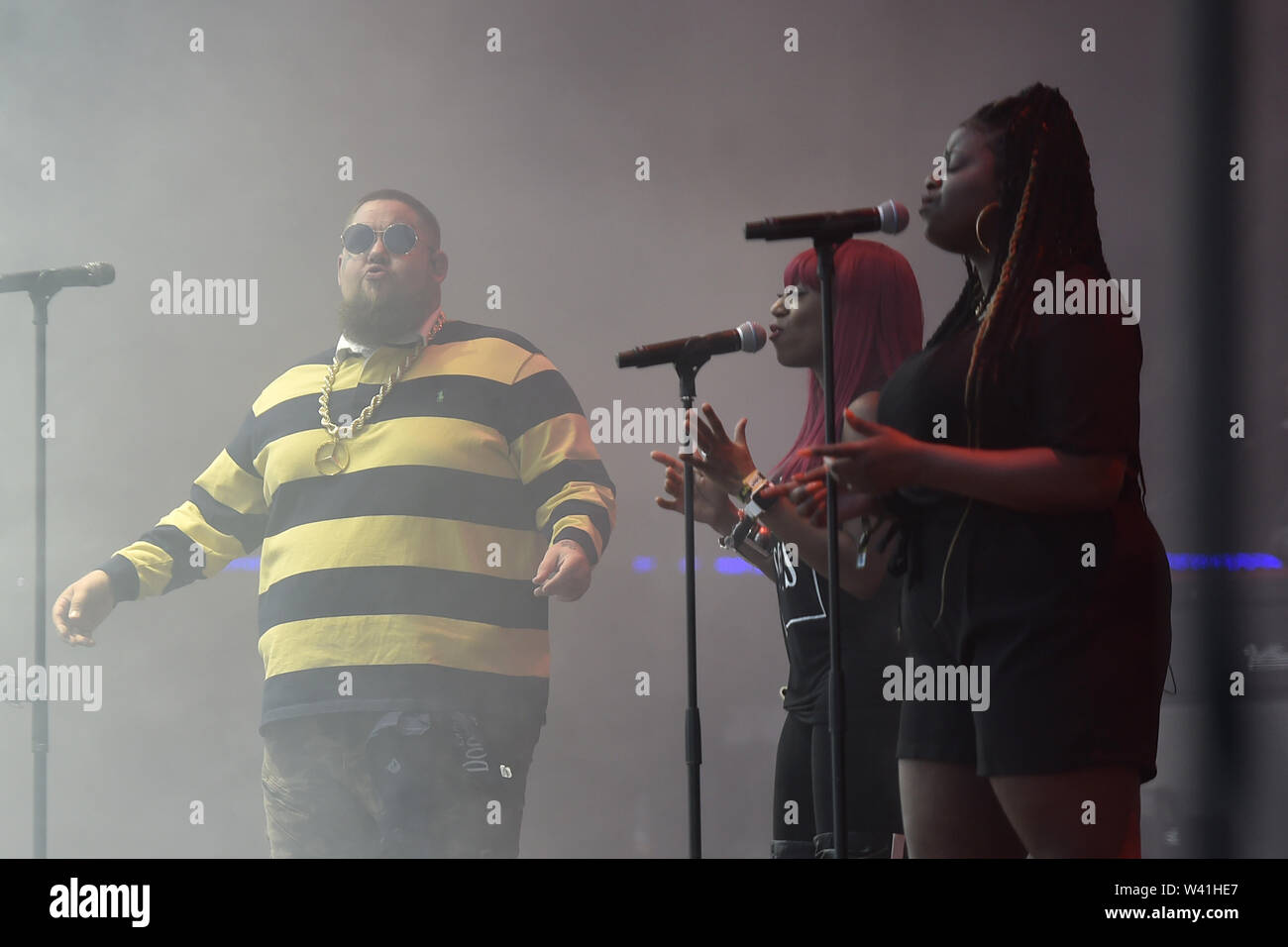 rag n bone man backing singer