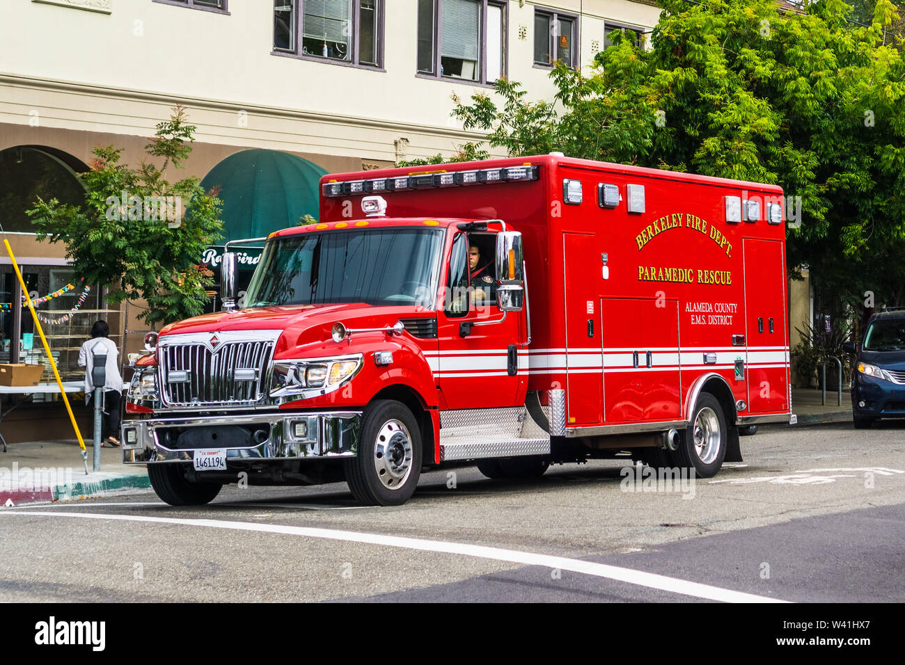 Berkeley fire paramedic hires stock photography and images Alamy