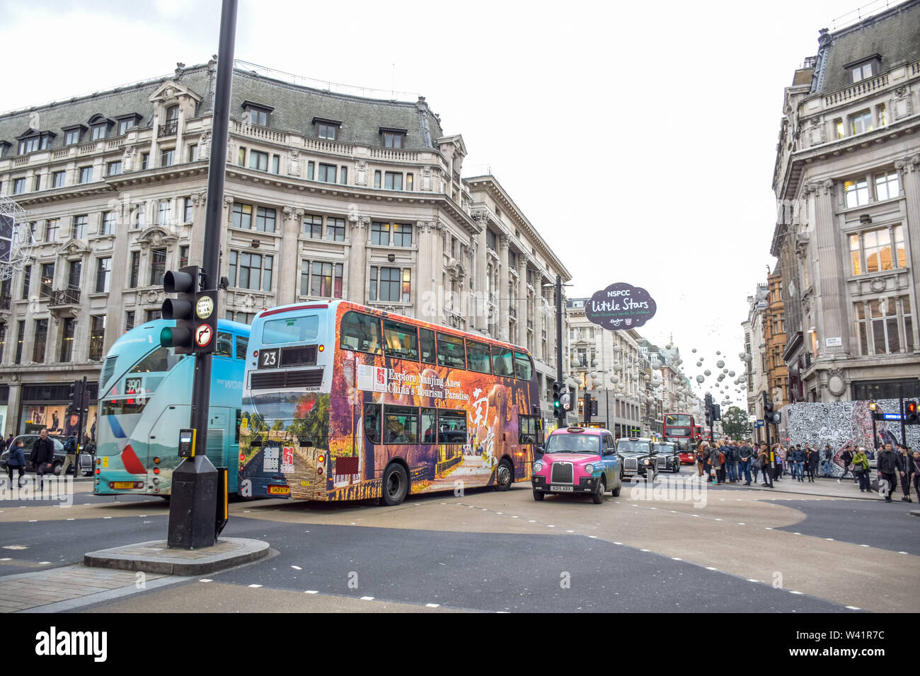 Very crowded bus hi-res stock photography and images - Alamy