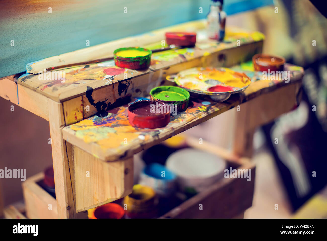 Items for drawing hi-res stock photography and images - Alamy