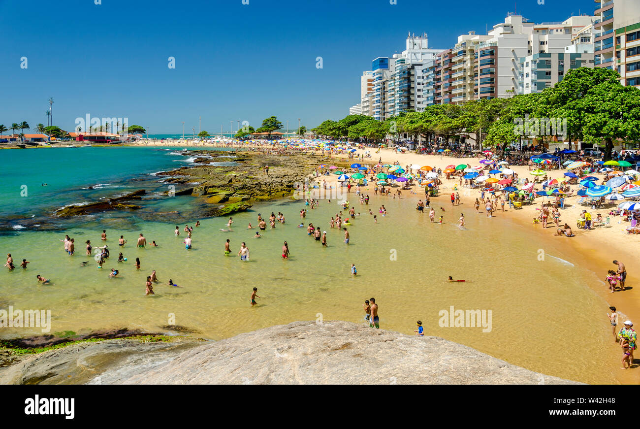 GUARAPARI , BRAZIL - DECEMBER , 28th 2016 ;  CASTANHEIRAS BEACH It is outlined in its full extent by huge chestnut trees, origin of its name. Stock Photo