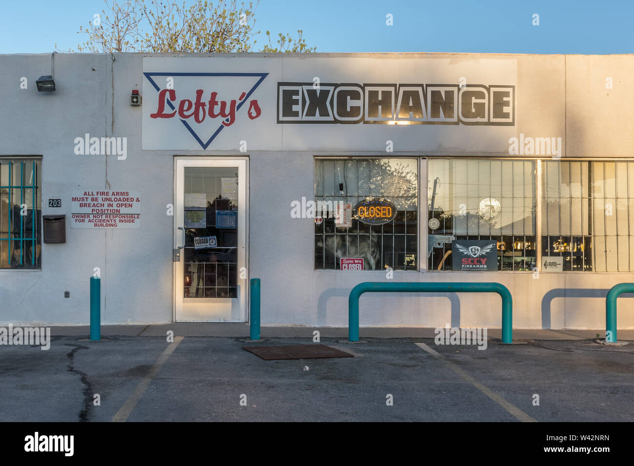 Hobbs store sign hires stock photography and images Alamy