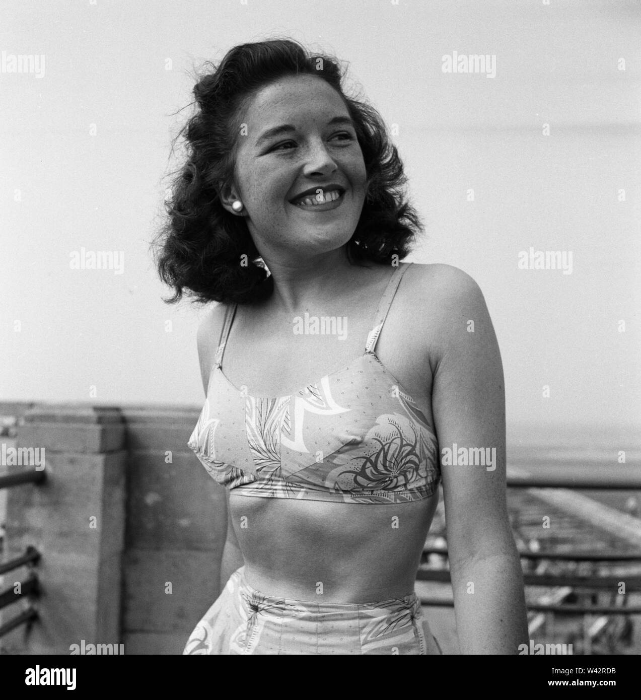 Holiday scenes in Weston-super-Mare, Somerset, England. 26th August 1949. Stock Photo