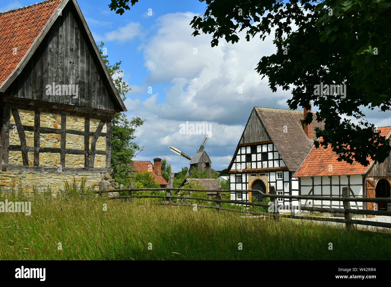 Photo with houses hi-res stock photography and images - Alamy
