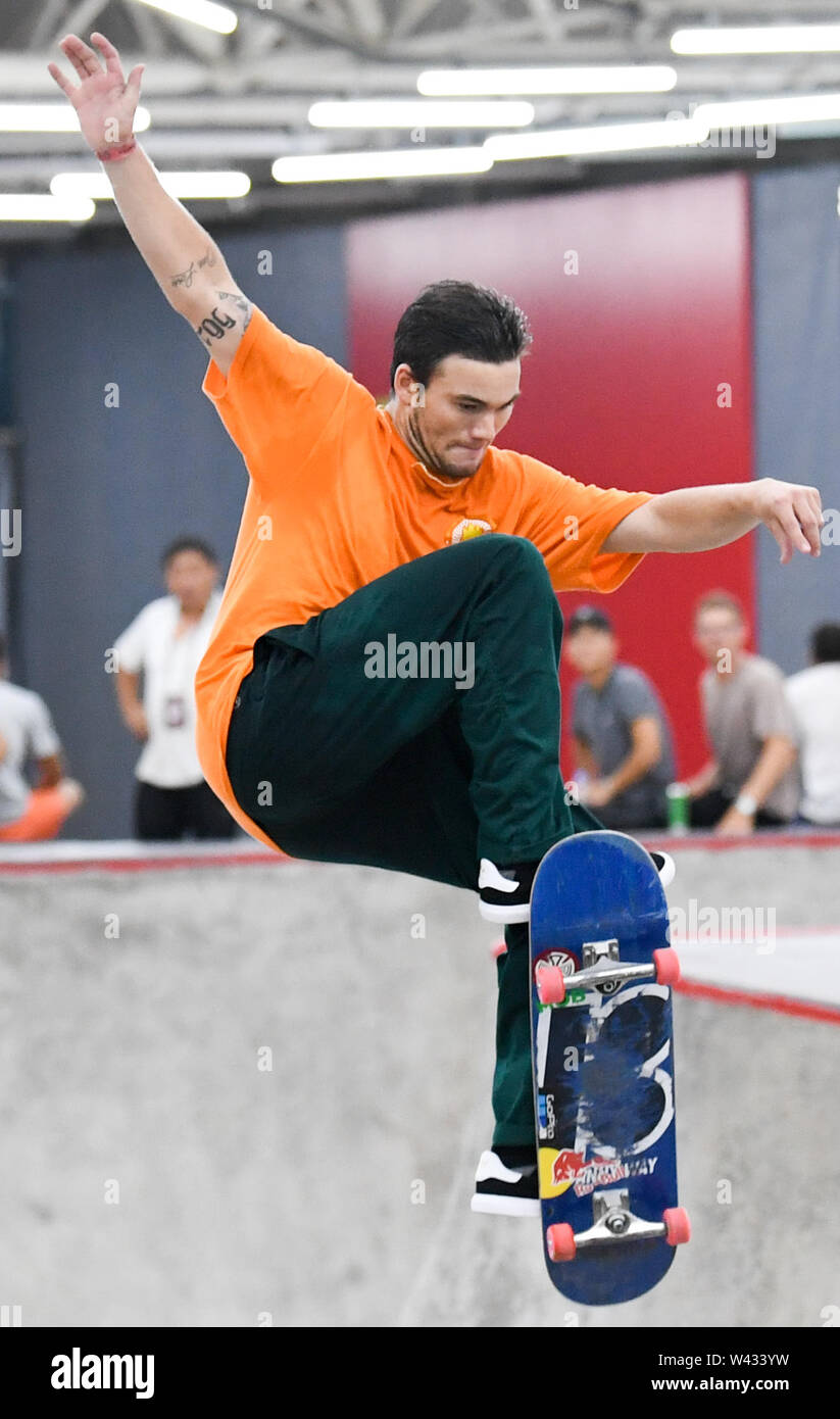 Nanjing. 19th July, 2019. Alex Sorgente of the United States competes  during the men's final at the 2019 International Skateboarding Open in  Nanjing, east China's Jiangsu Province on July 19, 2019. Credit: