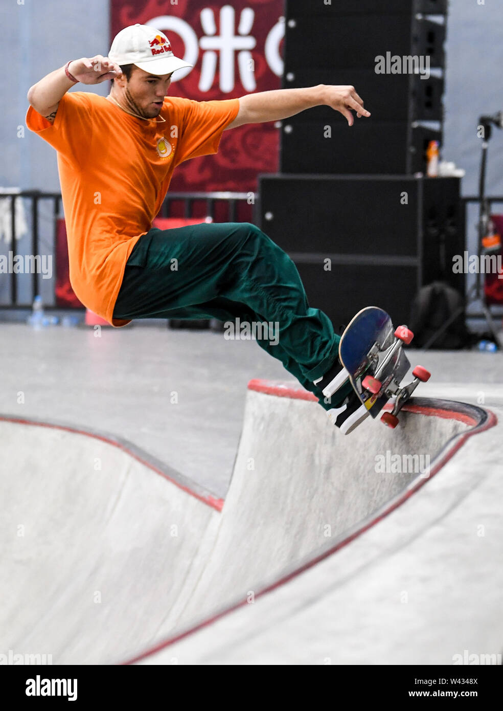 Nanjing. 19th July, 2019. Alex Sorgente of the United States competes  during the men's final at the 2019 International Skateboarding Open in  Nanjing, east China's Jiangsu Province on July 19, 2019. Credit: