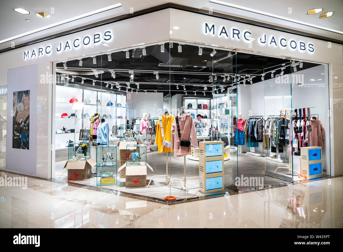 Marc jacobs store hi-res stock photography and images - Alamy