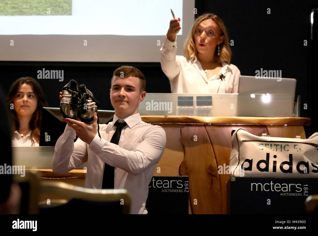 Mctears auctioneers hires stock photography and images Alamy