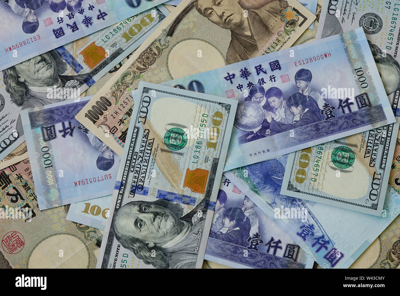 Taiwanese currency hi-res stock photography and images - Alamy