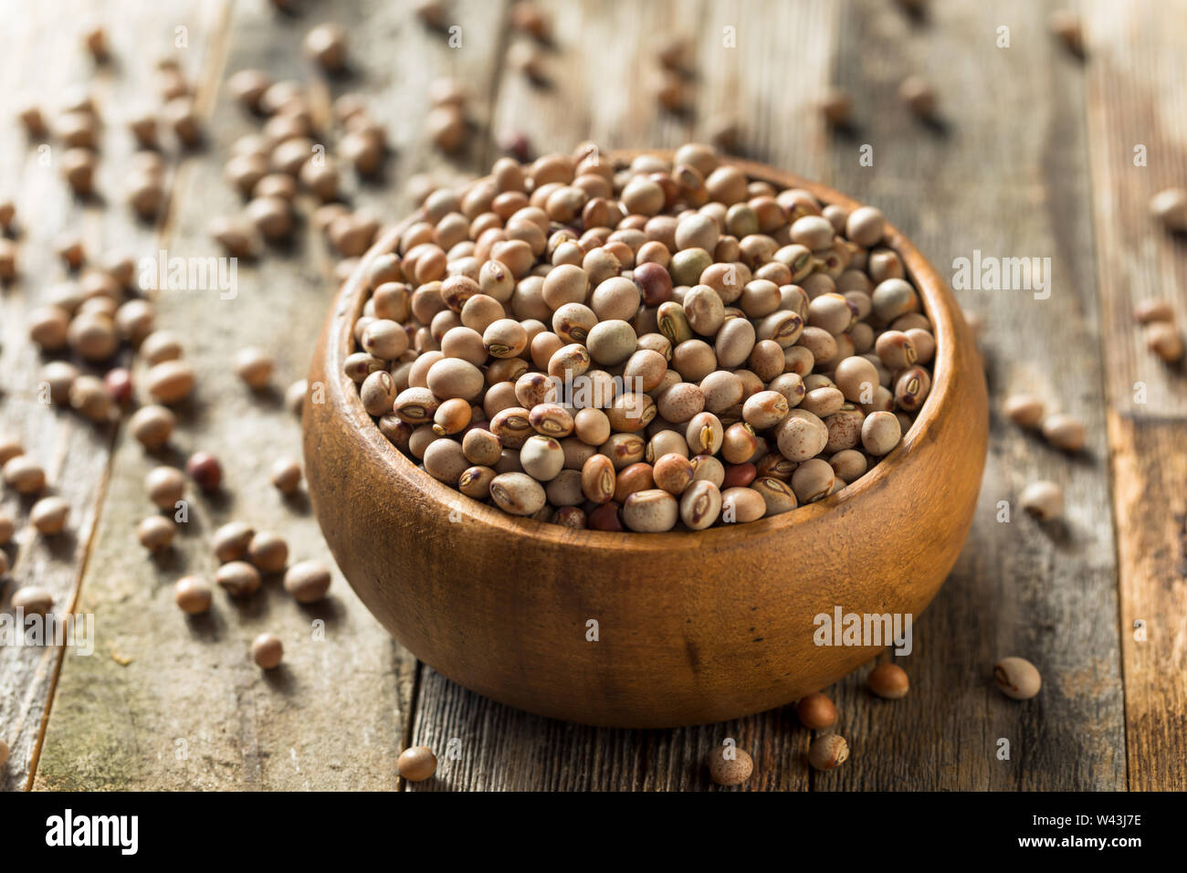 Organic Dry Toor Whole Pigeon Peas in a Bowl Stock Photo