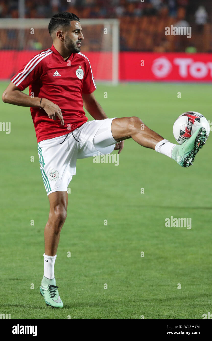 Cairo, Egypt. 19th July, 2019. Algeria's Riyad Mahrez warms up prior to the start of the 2019 Africa Cup of Nations final soccer match between Senegal and Algeria at the Cairo International Stadium. Credit: Oliver Weiken/dpa/Alamy Live News Stock Photo