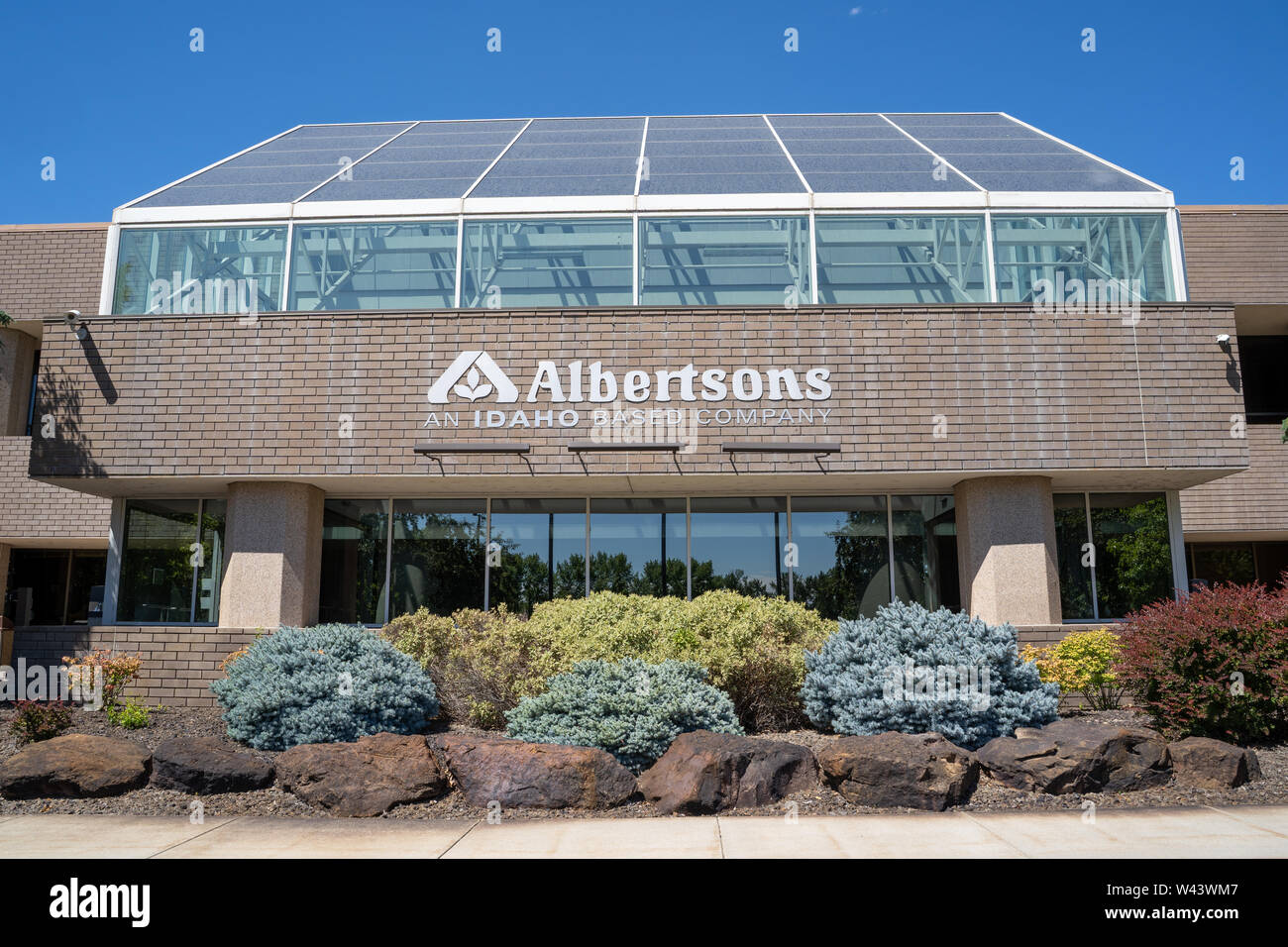 Boise, Idaho July 14, 2019 Exterior of the Albertsons grocery store