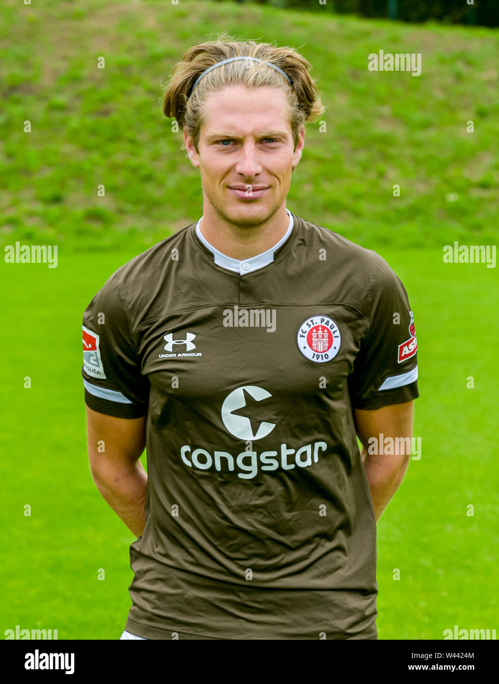 Hamburg, Germany. 15th July, 2019. Soccer, 2nd Bundesliga: Fototermin FC  St. Pauli for the season 2019/20. Player Mats Möller Daehli from FC St.  Pauli. Credit: Axel Heimken/dpa/Alamy Live News Stock Photo -