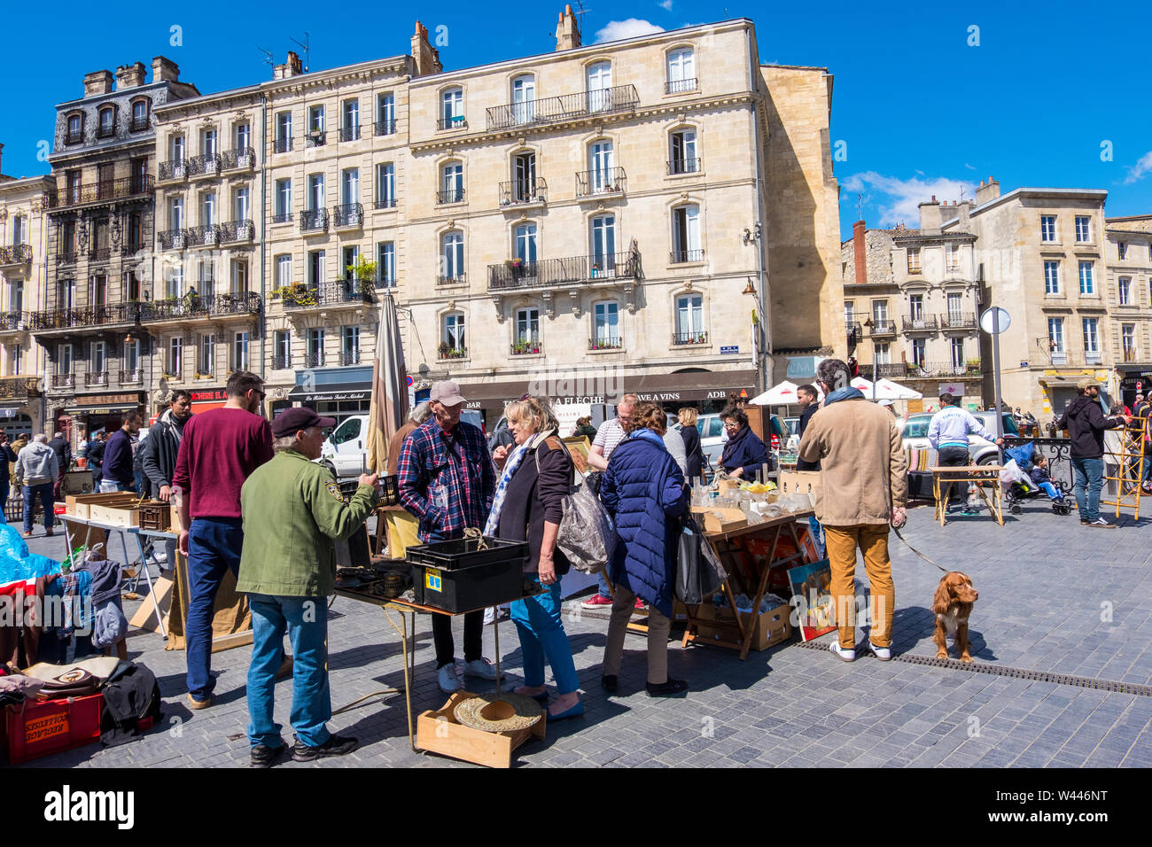 Marche aux puces hi-res stock photography and images - Alamy