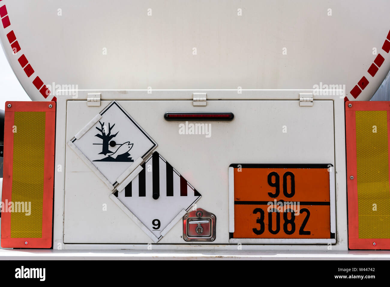 Dgr Rfs Tanker truck dangerous goods Stock Photo - Alamy