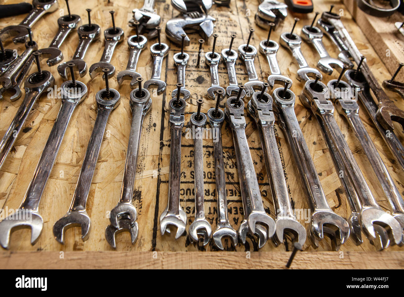 Ring spanner hi res stock photography and images Page 3 Alamy