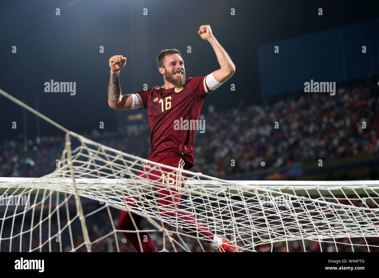 Cairo. 19th July, 2019. Algeria's goalkeeper Alexandre Oukidja celebrates after winning the 2019 Africa Cup of Nations final match between Senegal and Algeria in Cairo, Egypt on July 19, 2019. Algeria won 1-0 and claimed the title. Credit: Ahmed Gomaa/Xinhua/Alamy Live News Stock Photo