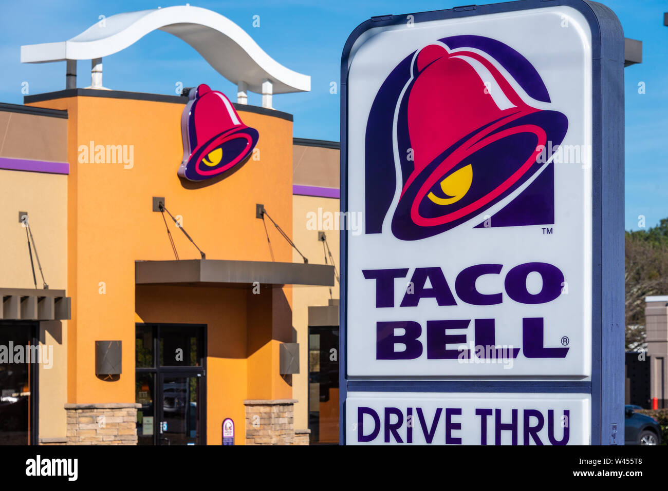 Taco Bell Restaurant in Lawrenceville, Georgia. (USA) Stock Photo