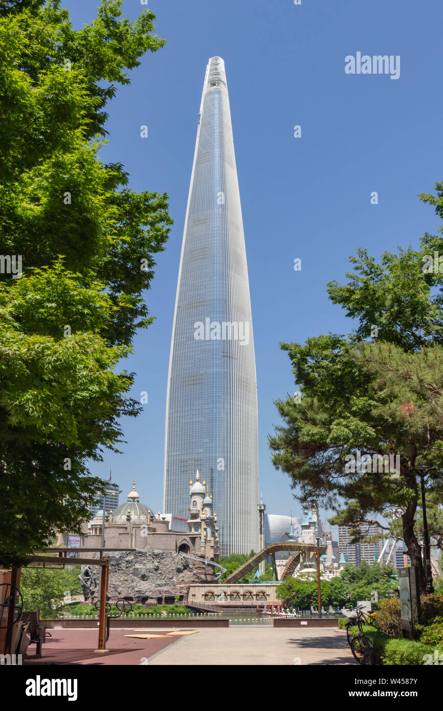 Seoul, South Korea - May 28 2019 : Lotte tower in Seoul Stock Photo