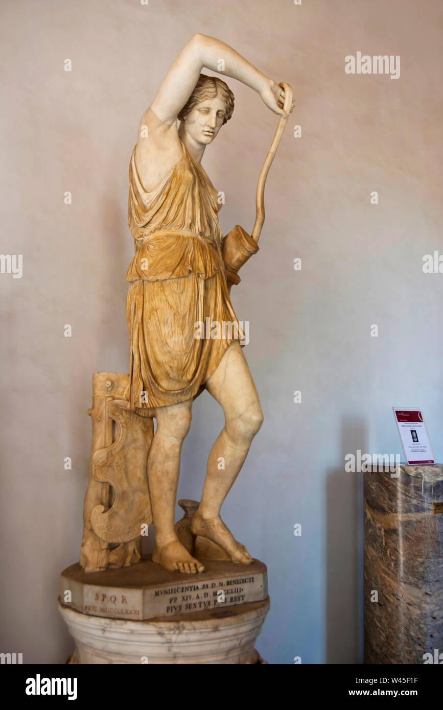 Wounded amazon rome hires stock photography and images Alamy