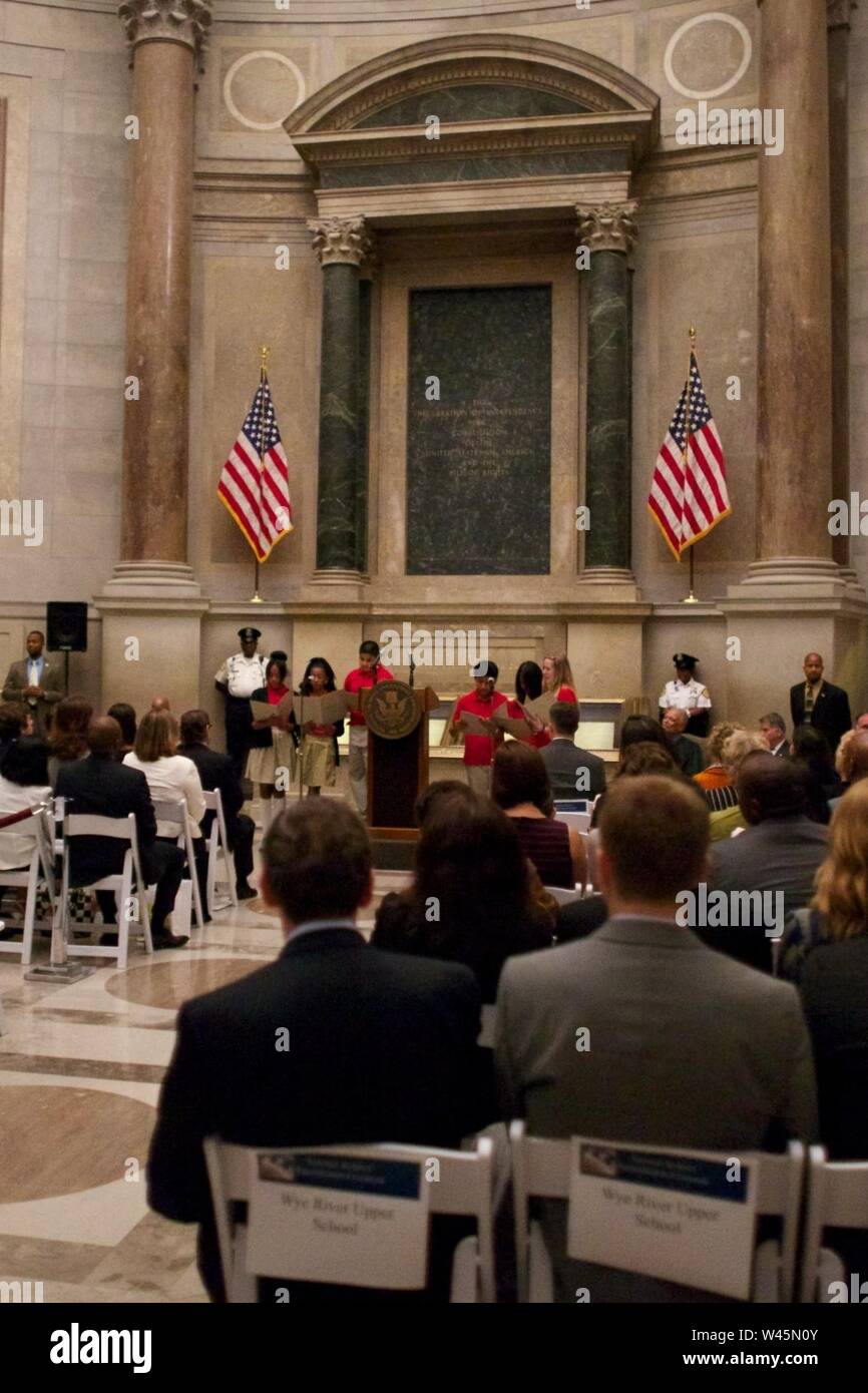 Constitution Day Naturalization Ceremony (15280895992 Stock Photo Alamy