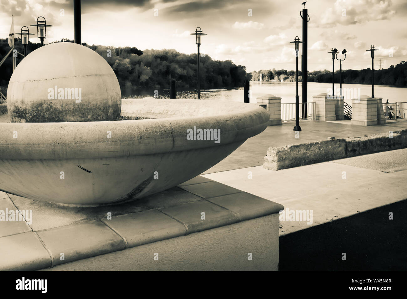 White riverfront complex hires stock photography and images Alamy