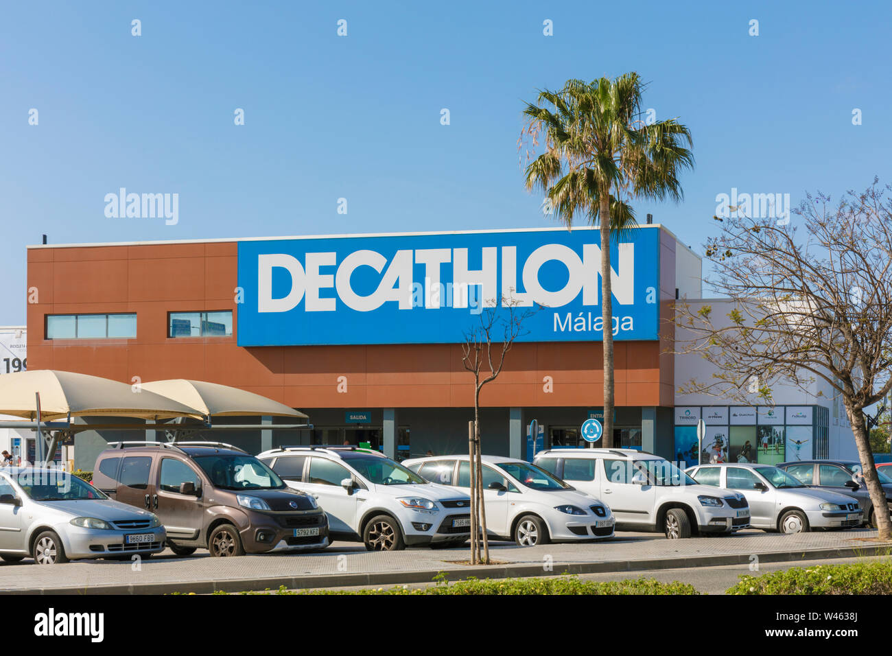 Decathlon sporting goods store, Malaga, Spain. Exterior Stock Photo - Alamy