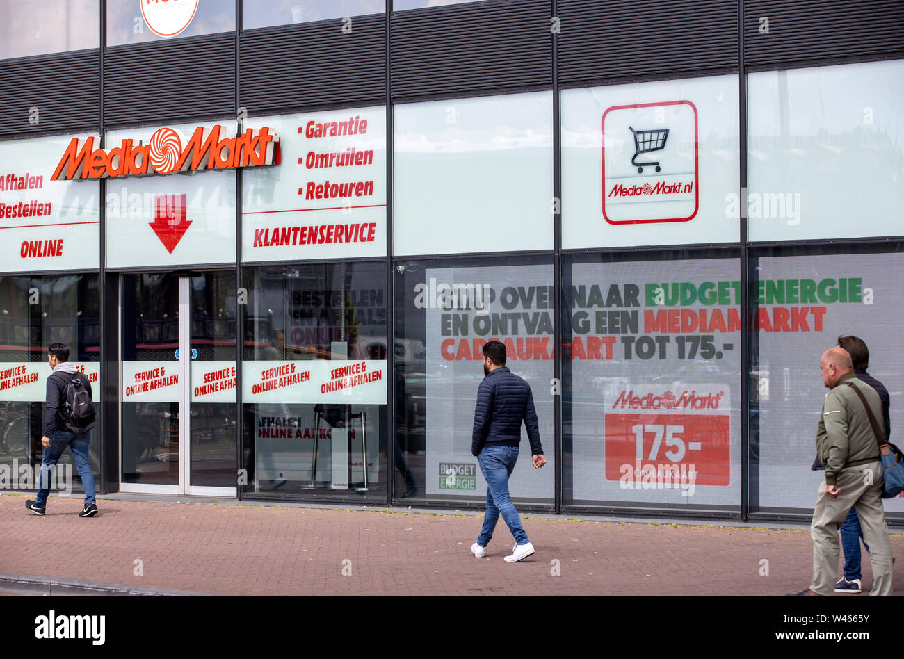 Amsterdam, Netherlands, branch of the electronics department store Media  Markt, on Oosterdokskade Stock Photo - Alamy