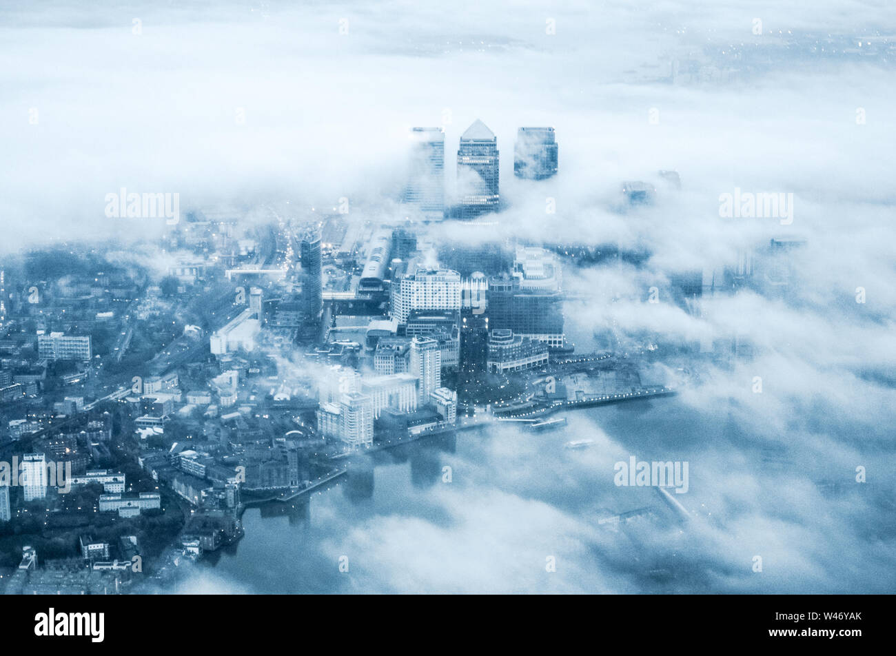 Canary wharf fog aerial hires stock photography and images Alamy