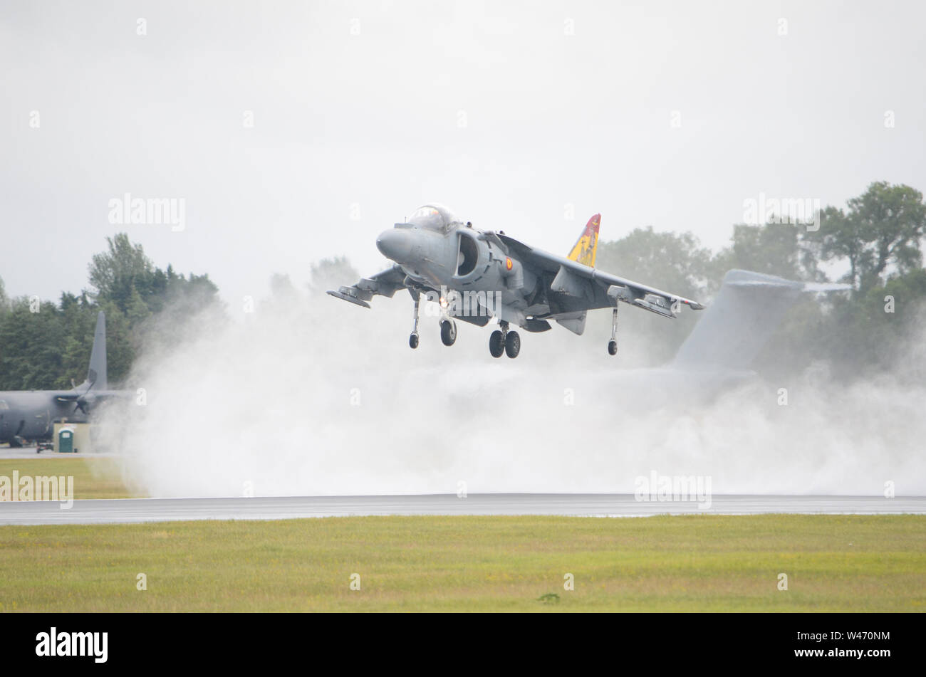 hawker harrier jump jet Stock Photo Alamy