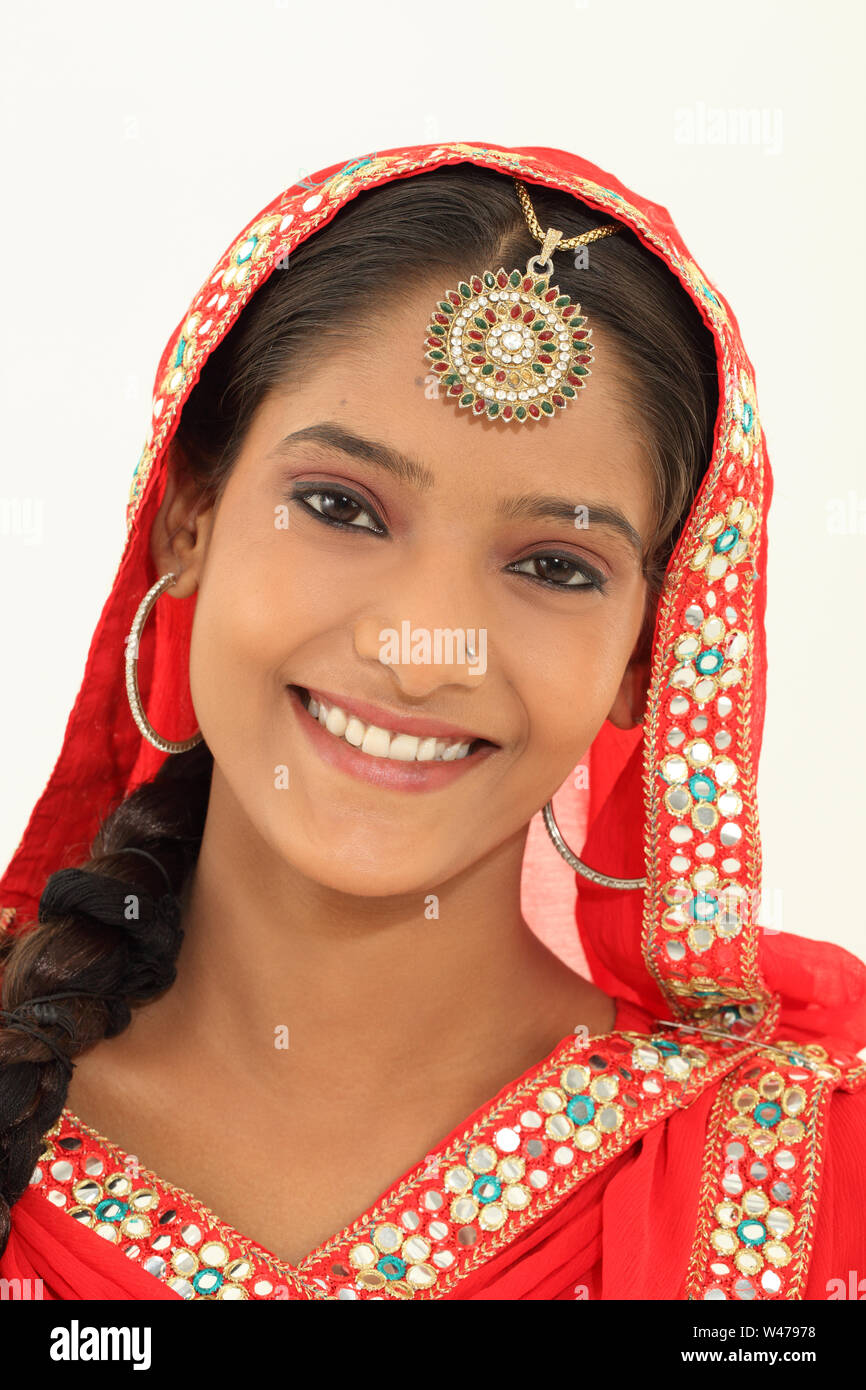 Portrait of an Indian woman smiling Stock Photo - Alamy