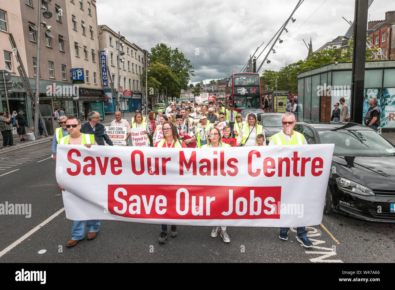 News city workers hires stock photography and images Alamy