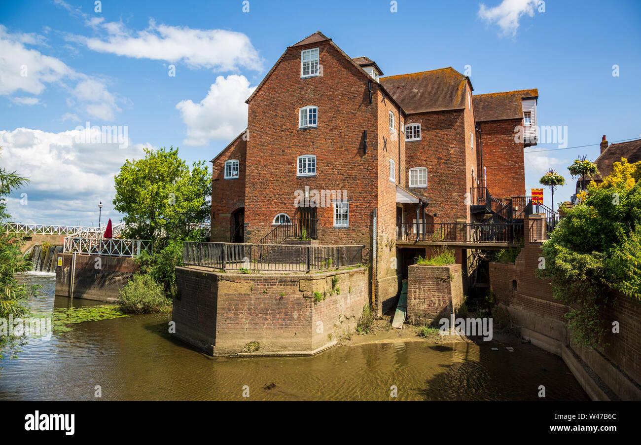 The Abbey Mill and weir  on the River Avon at Tewkesbury, Gloucestershire, England Stock Photo