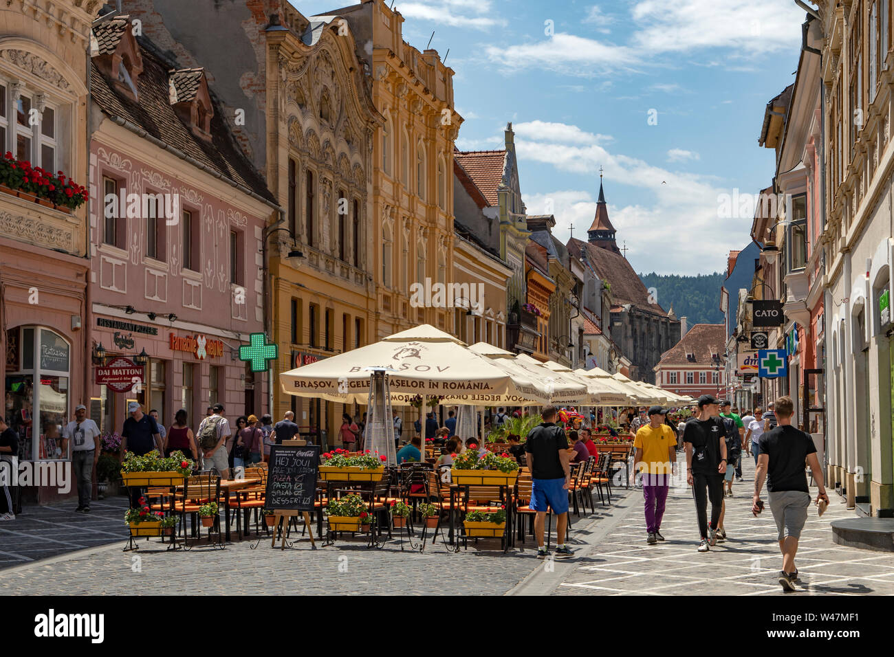 Restaurants on Strada Republicii, Brasov, Romania Stock Photo - Alamy