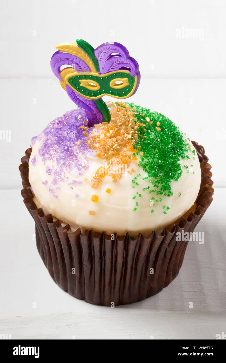 Mardi Gras Cupcake Stock Photo - Alamy