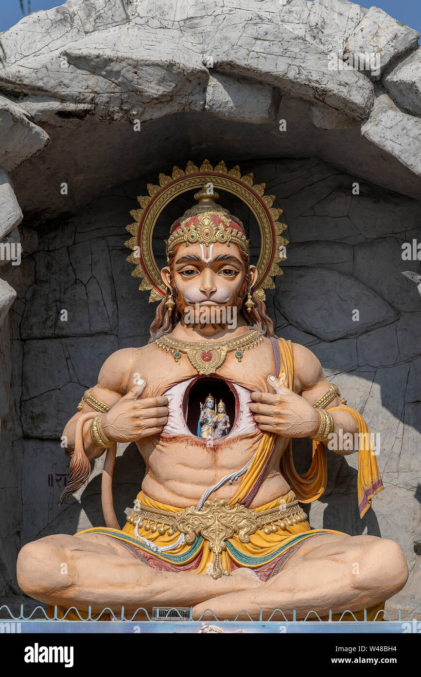 Hanuman Ripping Chest Human heart symbol historic hi-res stock photography and images - Alamy