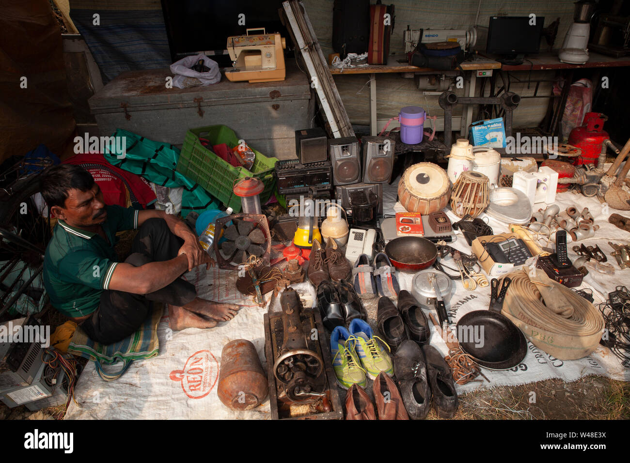 Mathurapur,India,13th January,2018:Bhanga Mela,literally means‘Broken Items Market’.Possibly India’s largest fair of old items, held every year in Jan Stock Photo