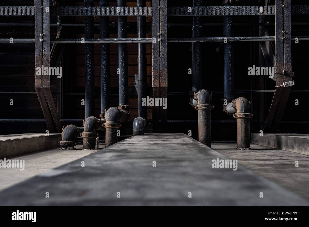 Image showcasing Exposed metal ceiling hi-res stock photography and images - Alamy