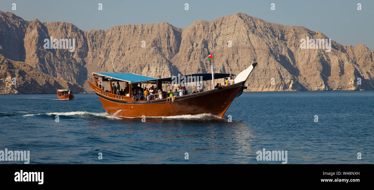 Península de musandam hi-res stock photography and images - Alamy