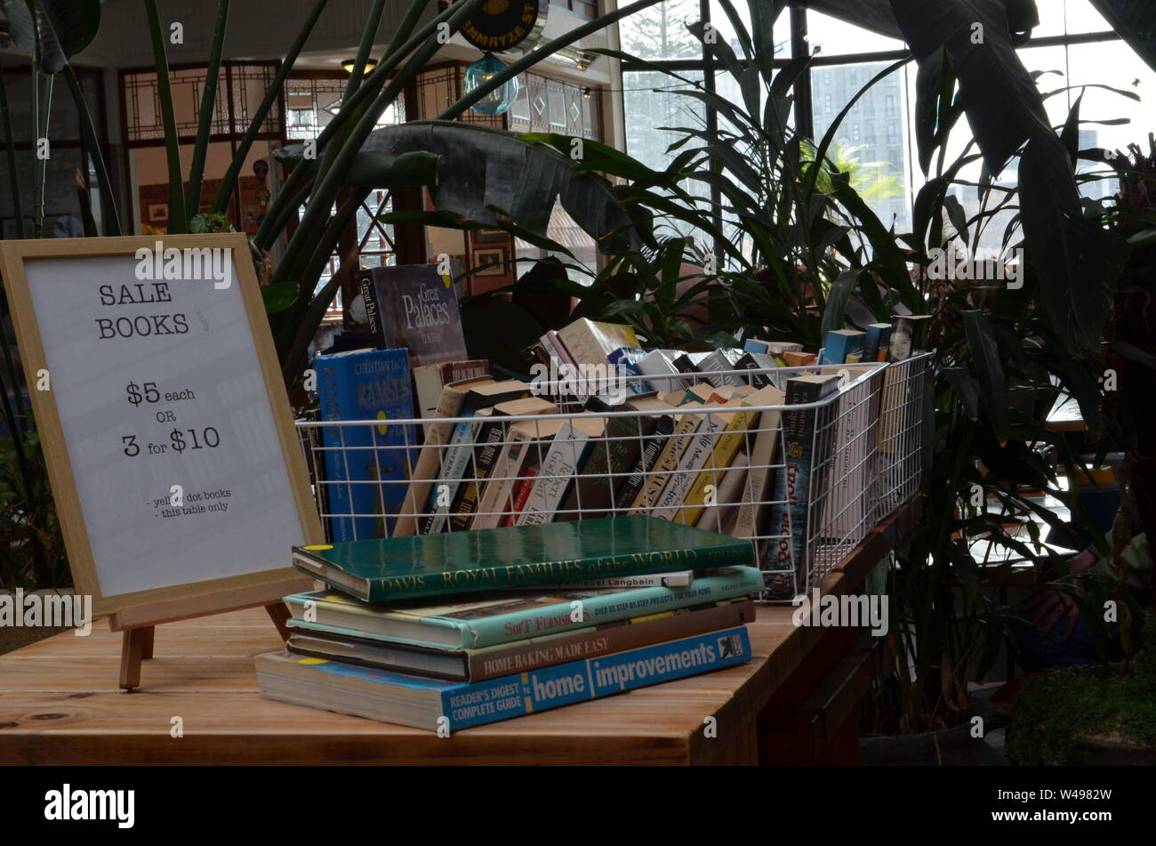 Second Hand Books for Sale at St Kevins Arcade, Auckland Stock Photo