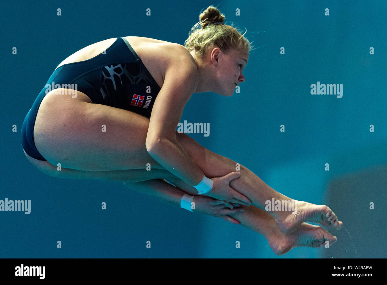 Helle tuxen hi-res stock photography and images - Alamy