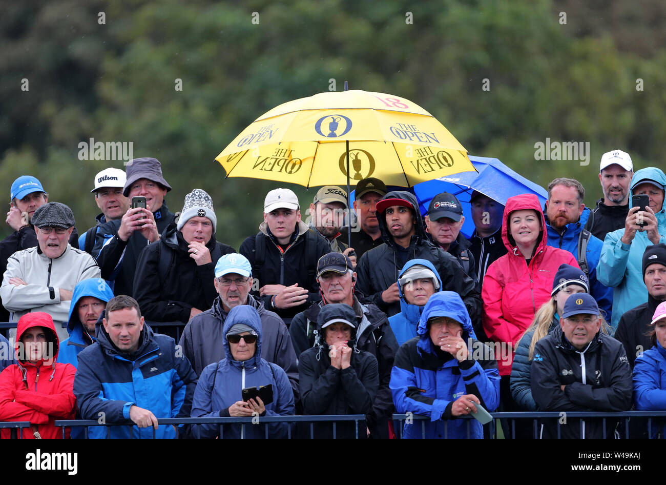 Golf fans portrush hi-res stock photography and images - Alamy