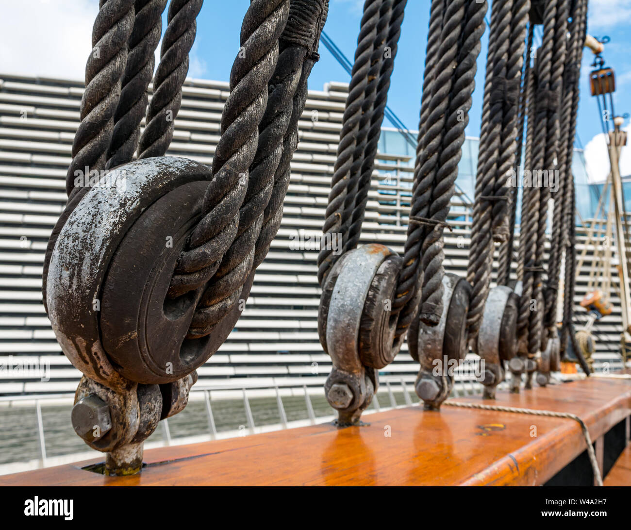 V&A Dundee museum & wooden sail rope blocks fo ship's rigging, RSS Discovery ship, Riverside Esplanade, Dundee, Scotland, UK Stock Photo