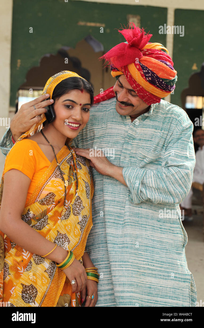 Man woman talking india hi-res stock photography and images - Alamy