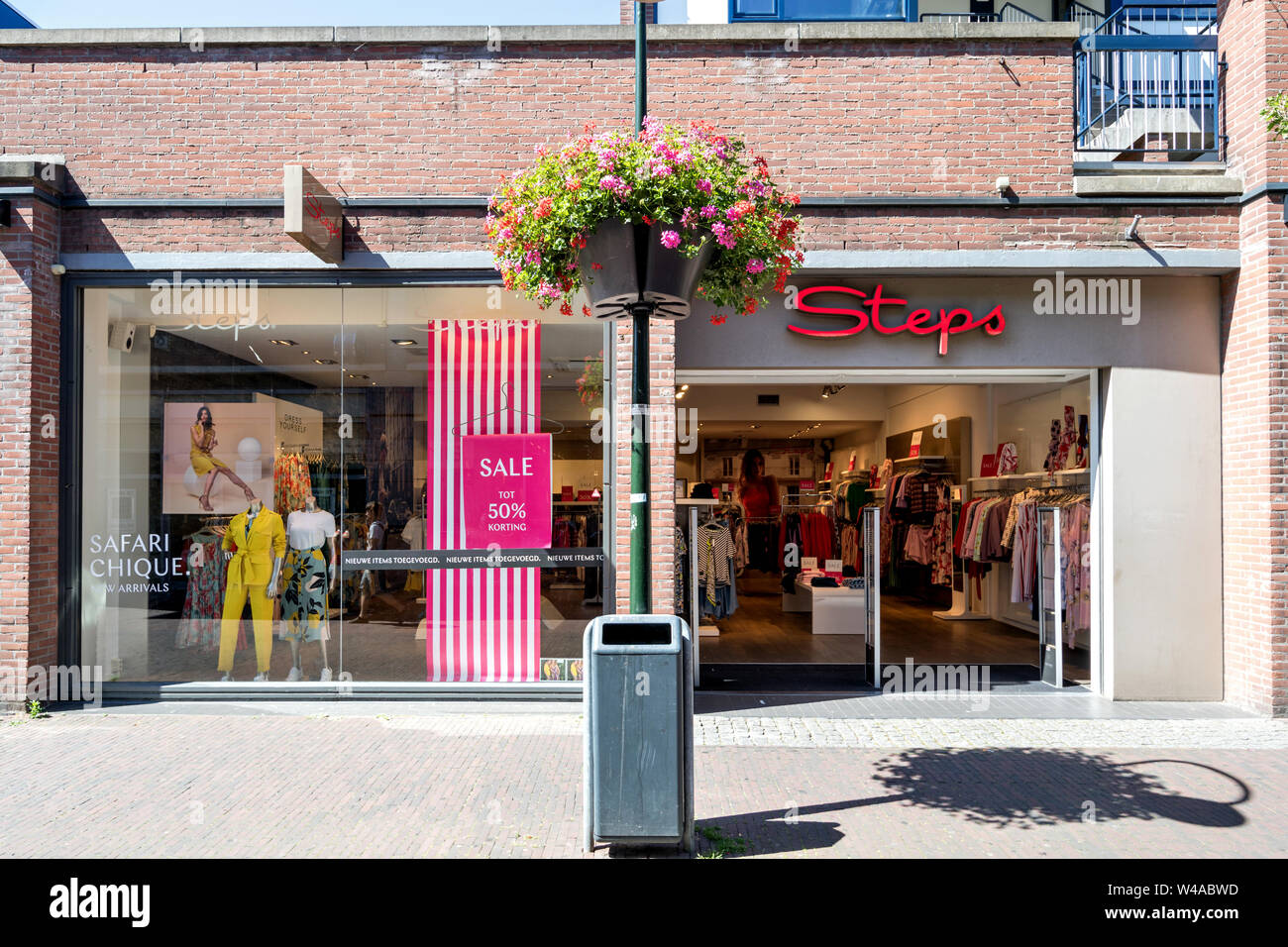 Dutch fashion retailer hi-res stock photography and images - Alamy