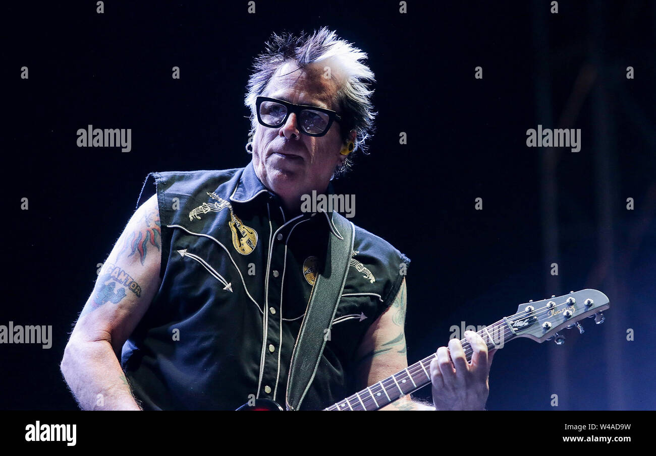 MOUNTAIN VIEW, CALIFORNIA JULY 20 The Offspring guitarist Noodles