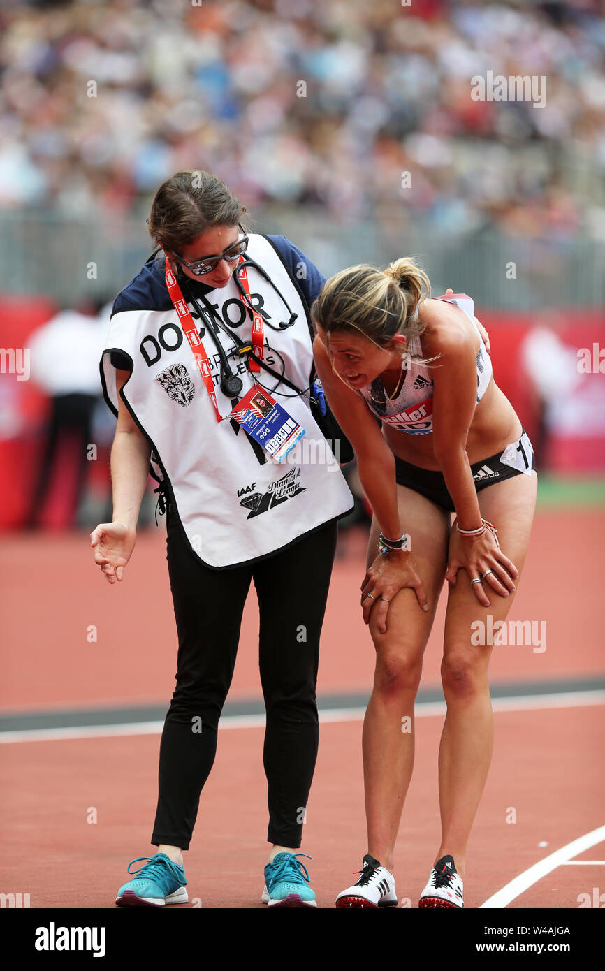 London, UK. 21st July 19. Jessica JUDD (Great Britain) receiving medical treatment after competing in the Women's 5000m Final at the 2019, IAAF Diamond League, Anniversary Games, Queen Elizabeth Olympic Park, Stratford, London, UK. Credit: Simon Balson/Alamy Live News Stock Photo