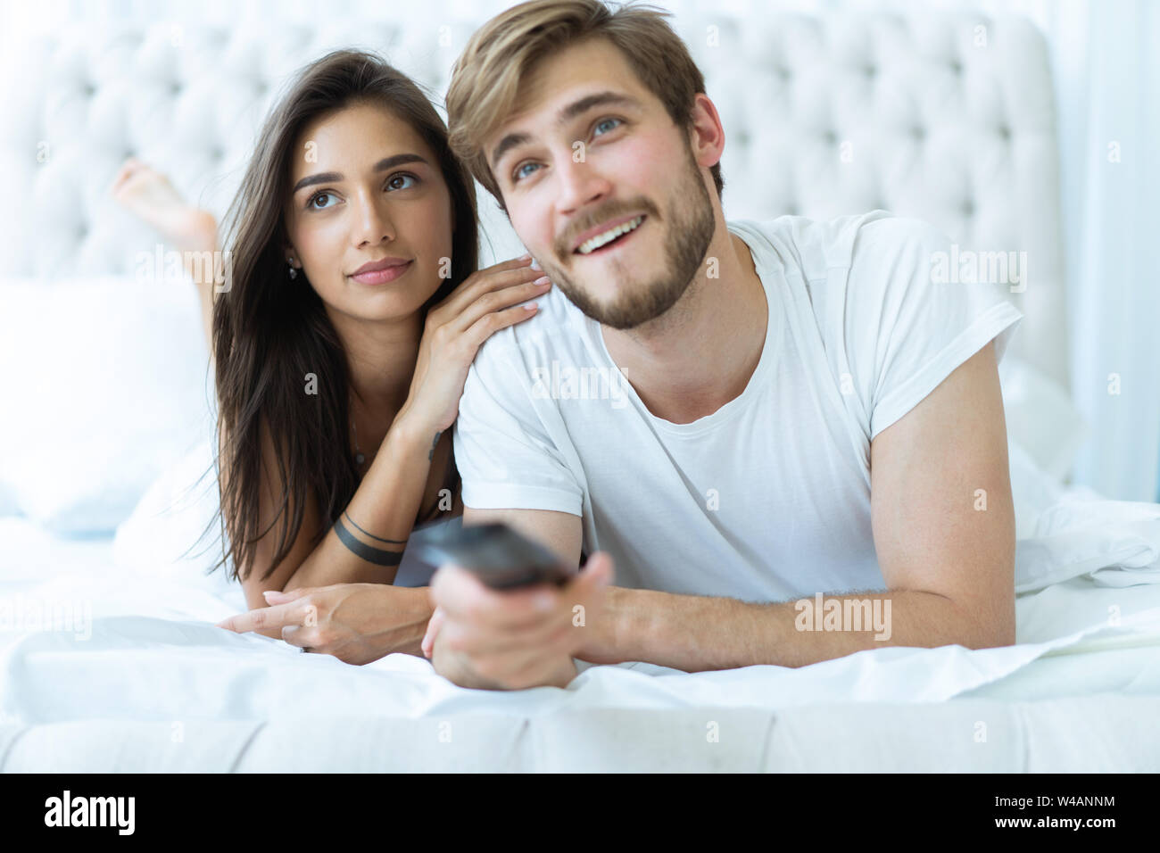 Featured image of post Couple Cuddling Watching Tv Meme